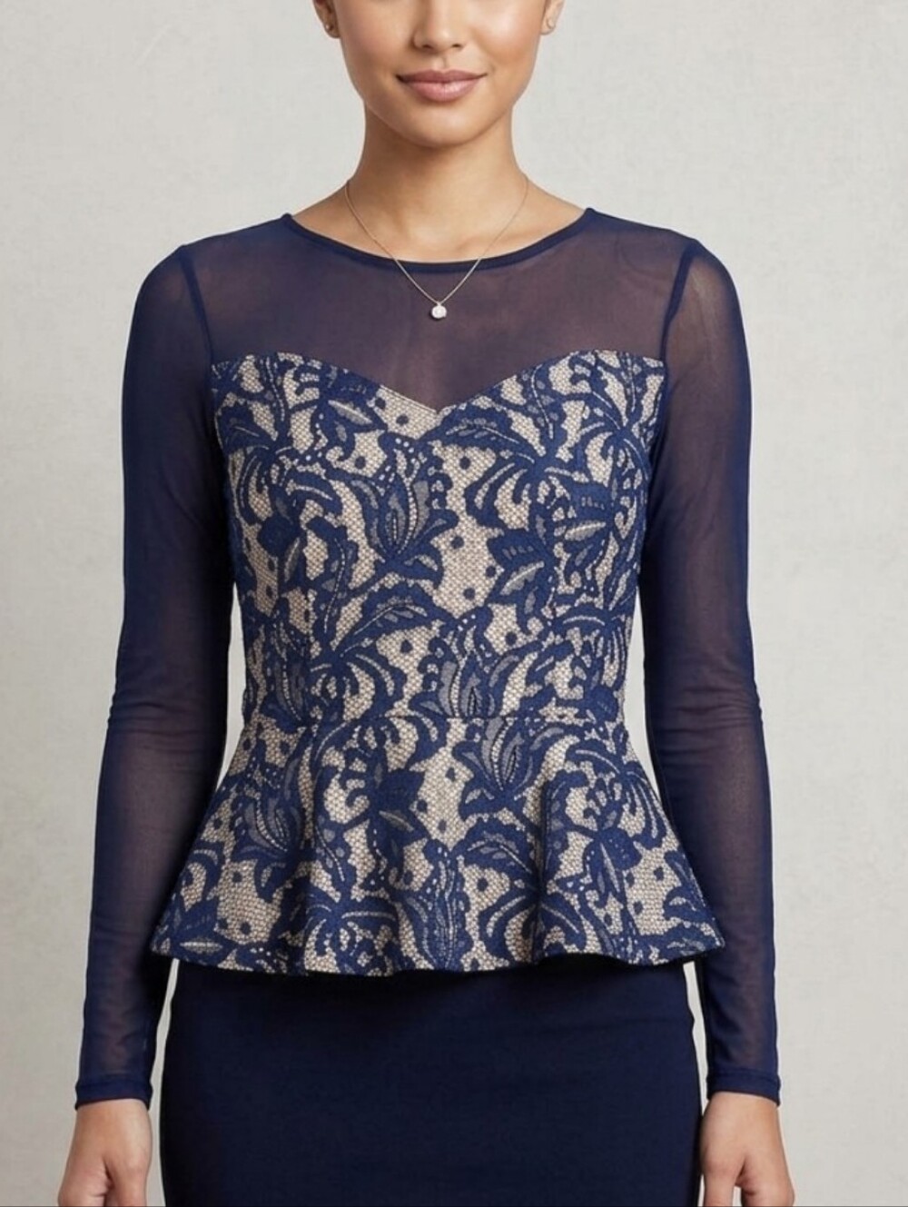 bebe Long Sleeve peplum top Size XS